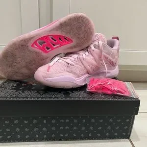 KD 15 “Aunt Pearl” Limited Edition.  Worn twice. No longer avail retail. KD 16 Aunt Pearl All Star KD16 Mens Basketball Shoes KD15  main image 4